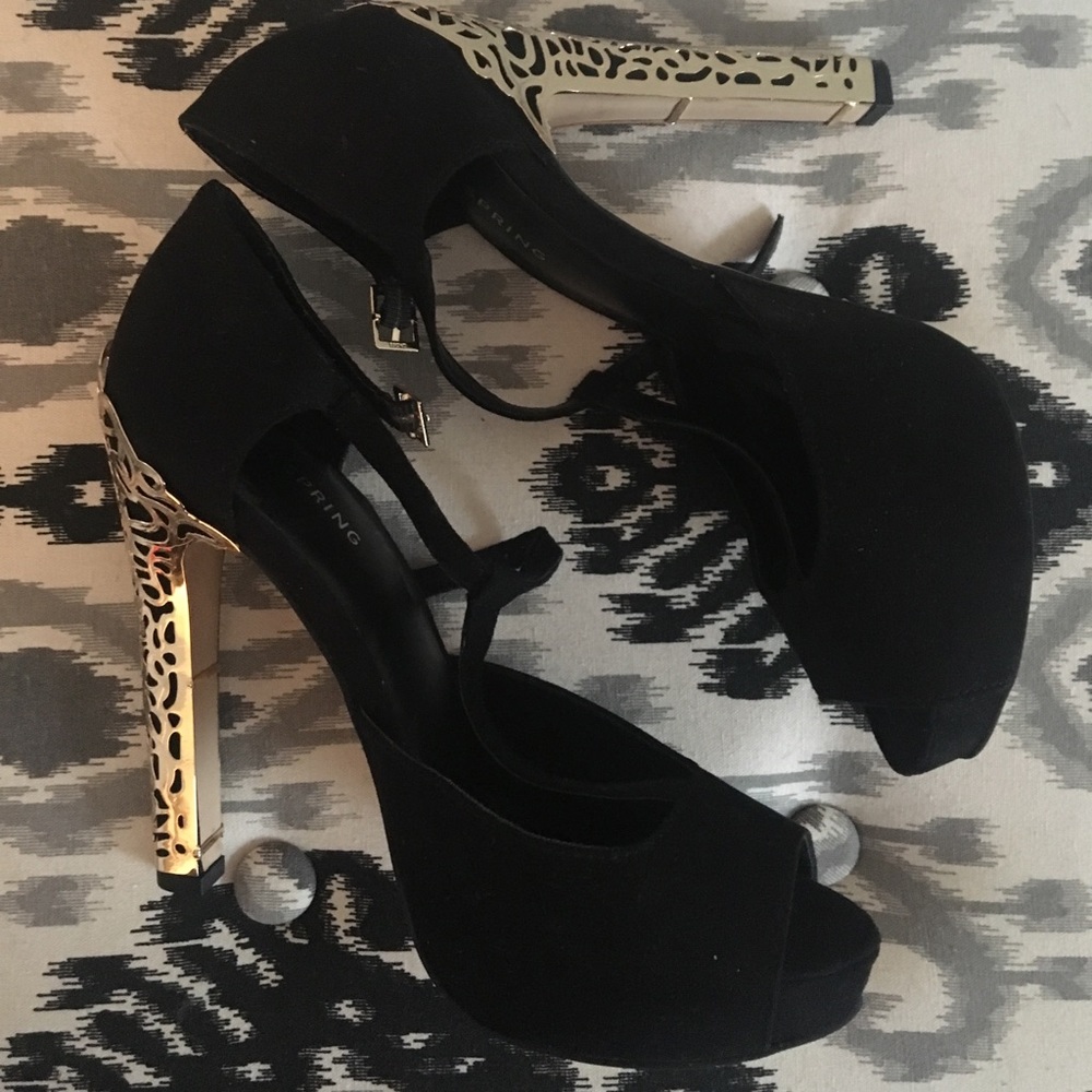 Call It Spring Black Peep Toe Shoe w/ Gold Design